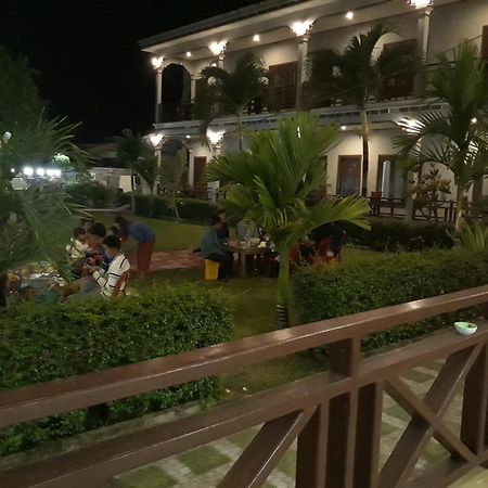 Mama Leurth Sunset Guesthouse Ban Dondét Екстериор снимка