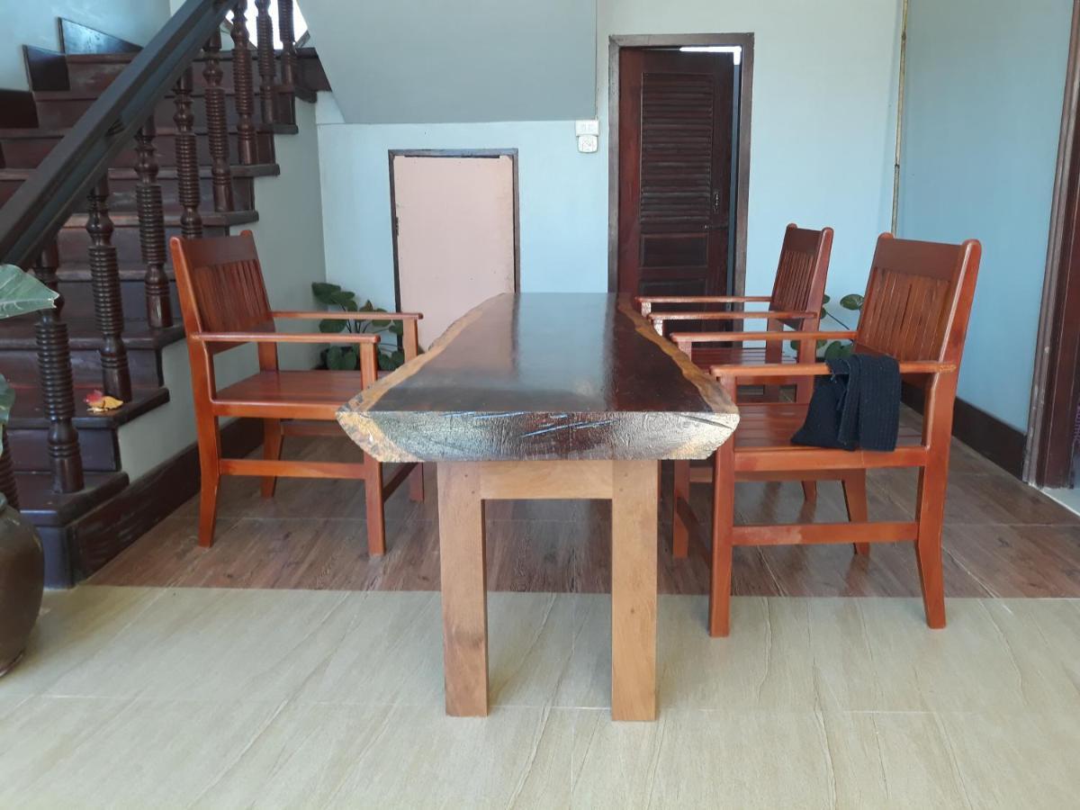 Mama Leurth Sunset Guesthouse Ban Dondét Екстериор снимка
