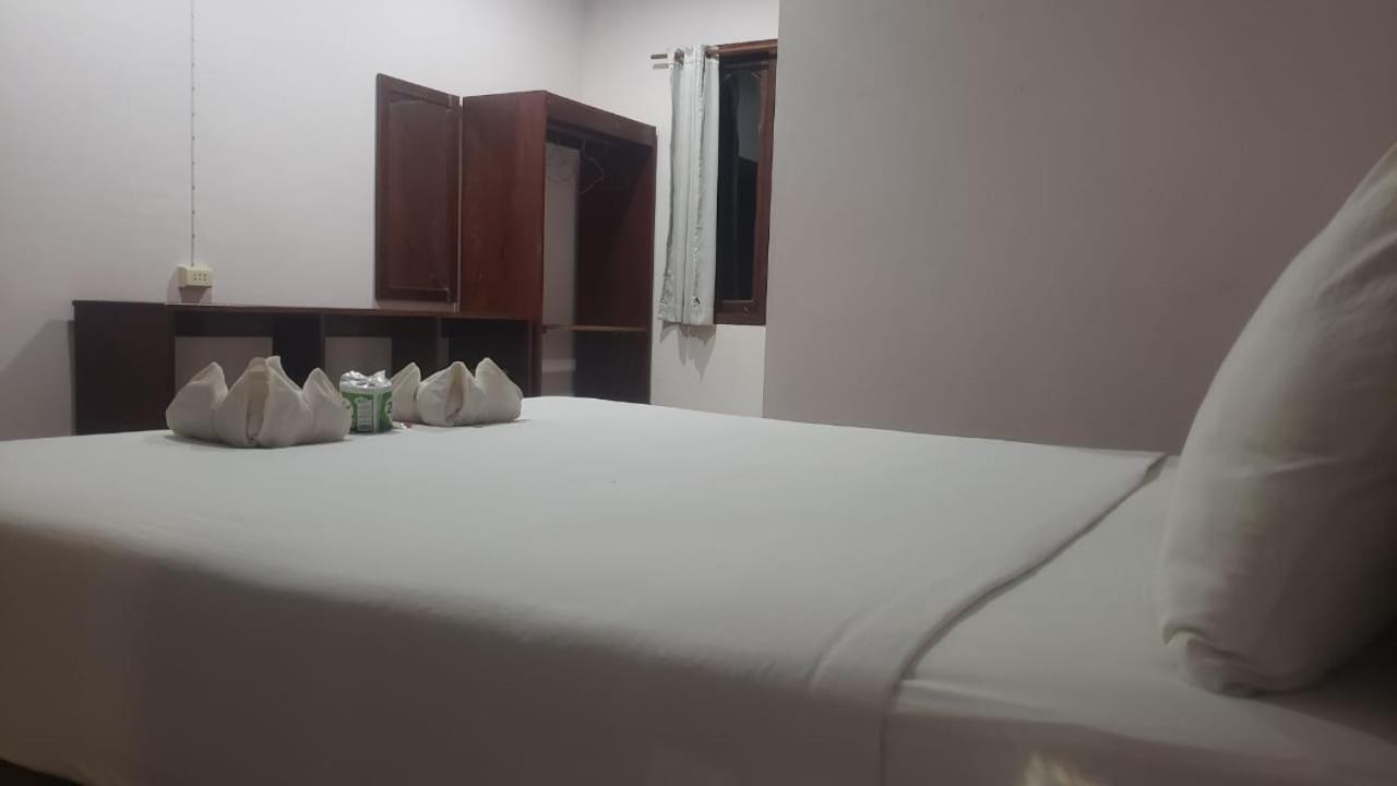 Mama Leurth Sunset Guesthouse Ban Dondét Екстериор снимка