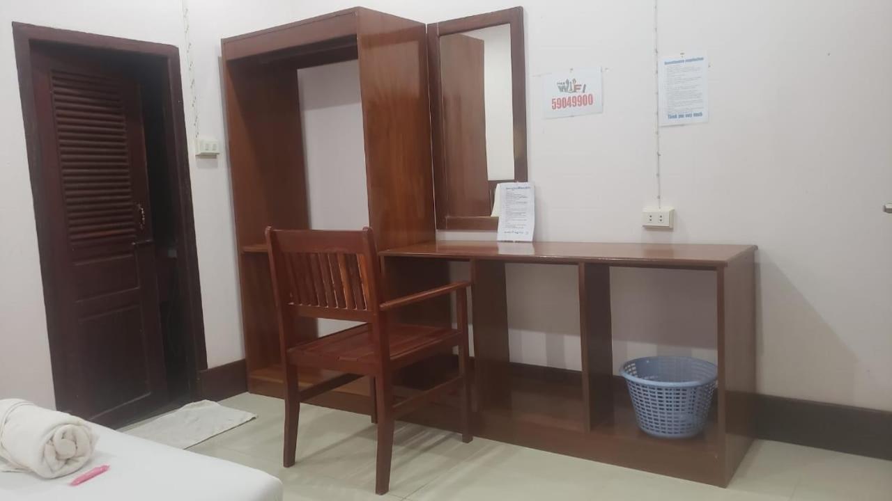 Mama Leurth Sunset Guesthouse Ban Dondét Екстериор снимка