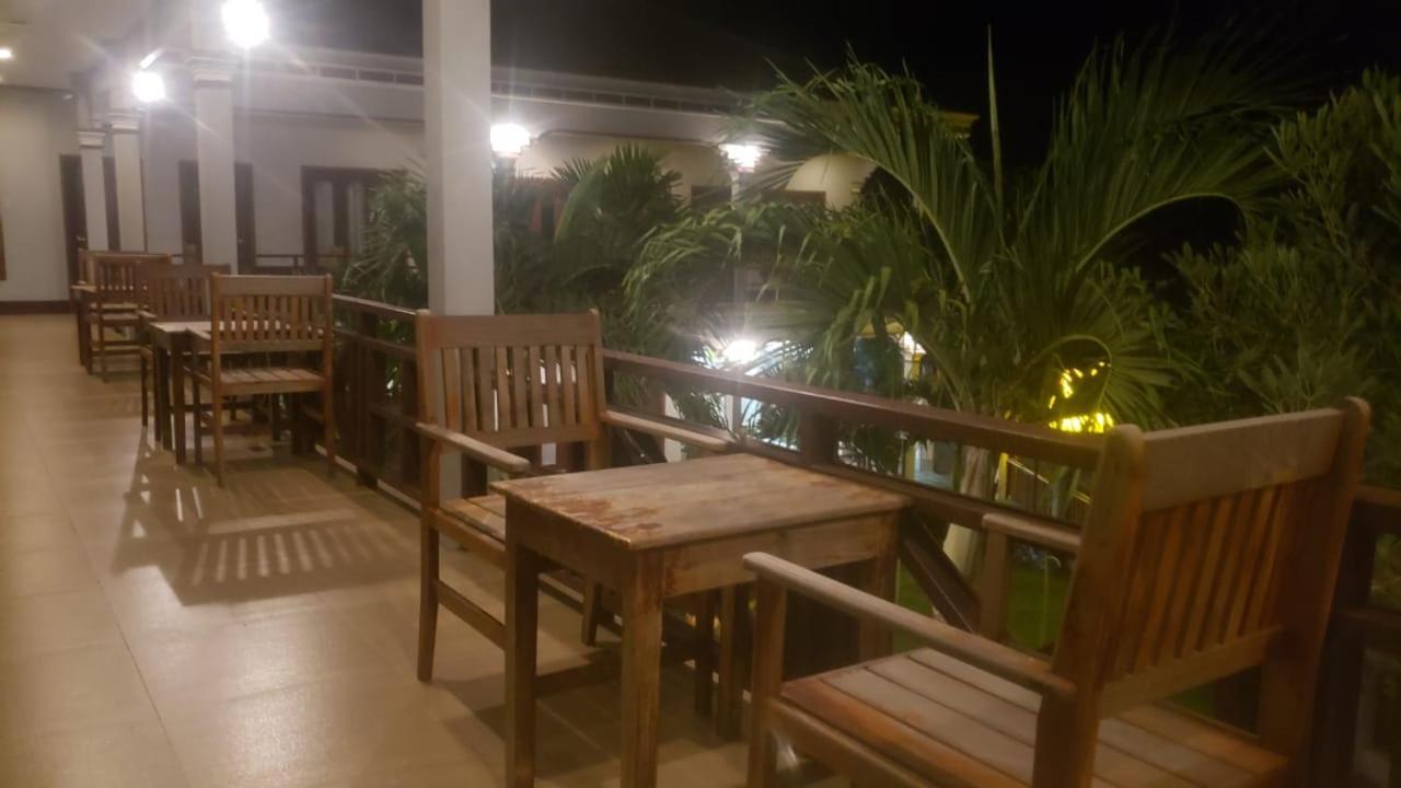Mama Leurth Sunset Guesthouse Ban Dondét Екстериор снимка