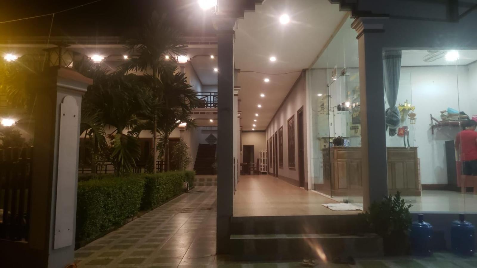 Mama Leurth Sunset Guesthouse Ban Dondét Екстериор снимка